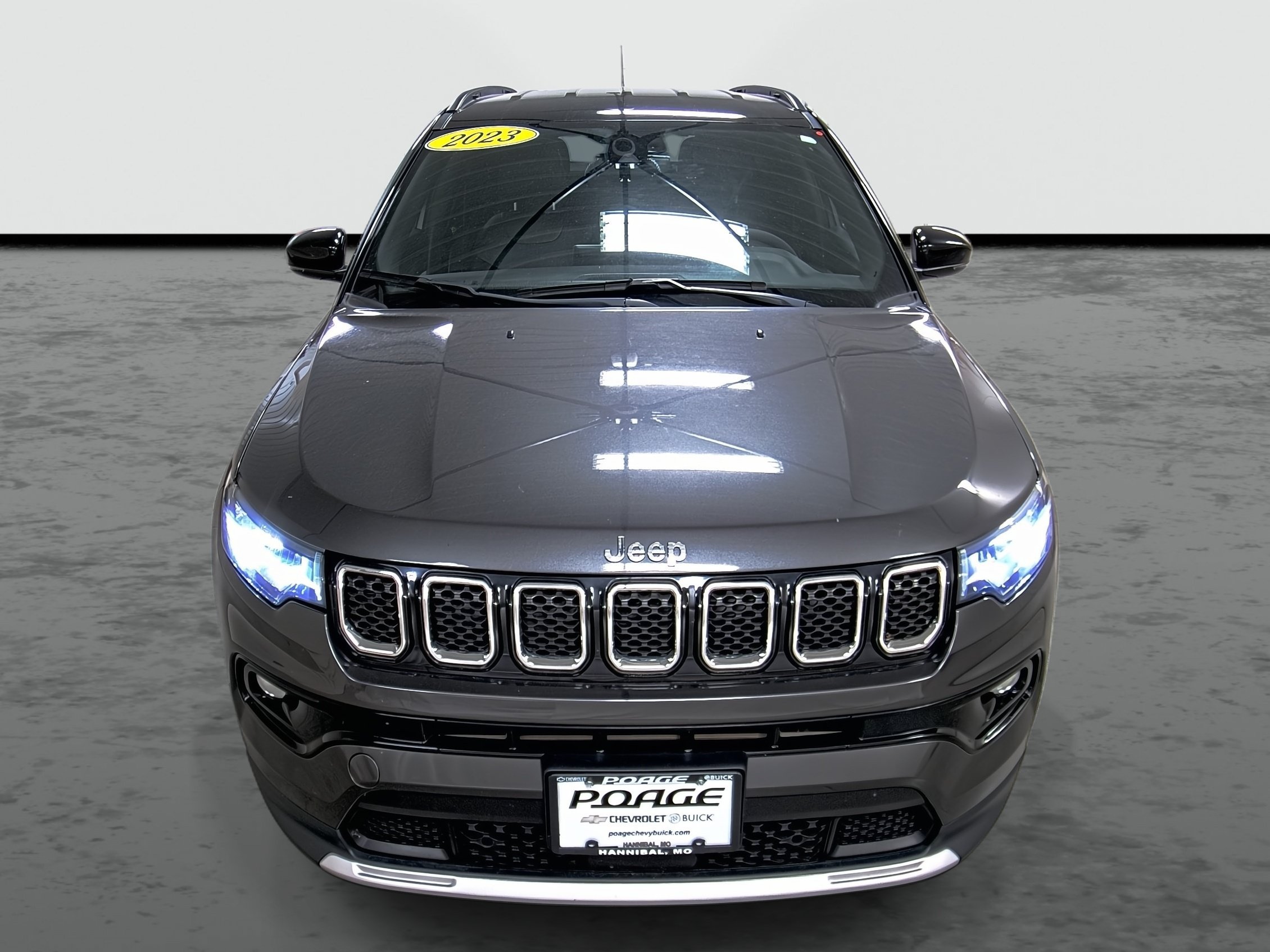 Used 2023 Jeep Compass Limited AWD/4WD image 6