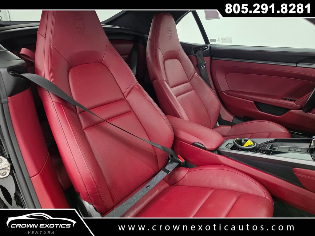 Used 2024 Porsche 911 Carrera RWD image 25