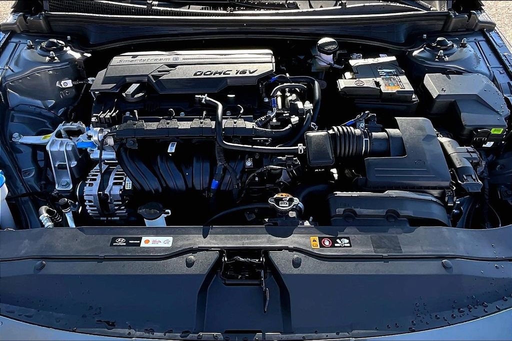 New 2026 Hyundai Elantra Limited image 12