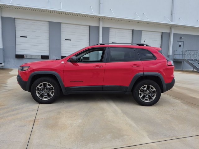 Used 2019 Jeep Cherokee Trailhawk AWD/4WD image 8