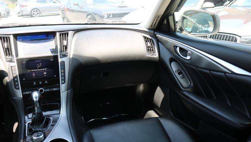Used 2017 INFINITI Q50 Signature Edition AWD/4WD image 19
