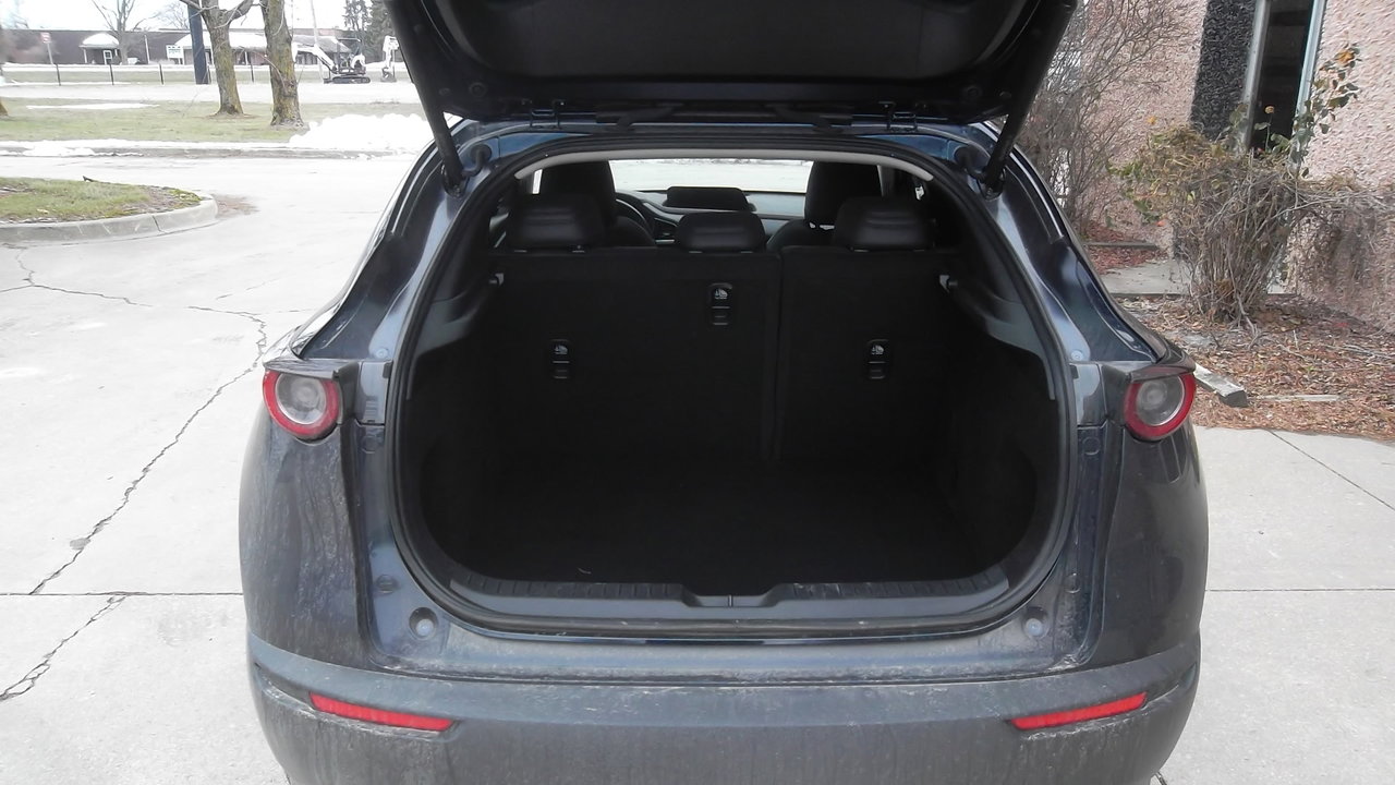 Used 2022 MAZDA CX-30 AWD 2.5 S w/ Premium Package image 6