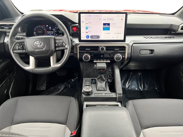 Used 2025 Toyota Tacoma TRD Off-Road AWD/4WD image 14