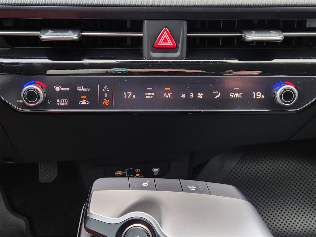 New 2025 Kia EV6 Light w/ Light LR Technology Package image 15