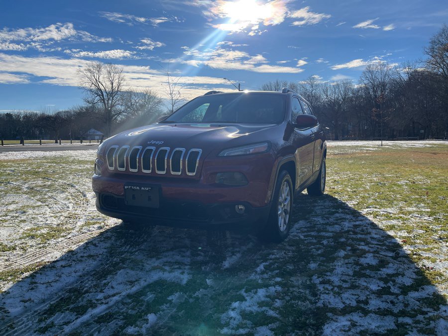 Used 2016 Jeep Cherokee Latitude image 4