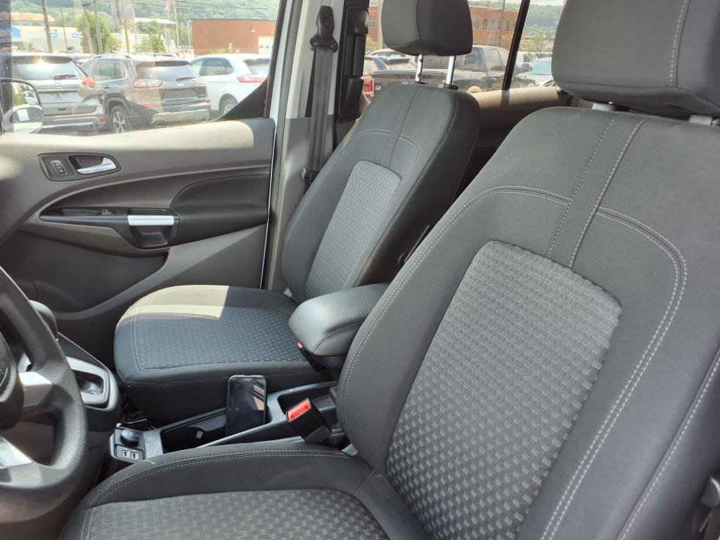 Used 2021 Ford Transit Connect XLT image 7