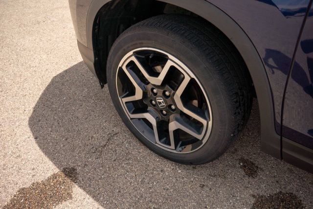 Used 2023 Honda Passport Elite image 12
