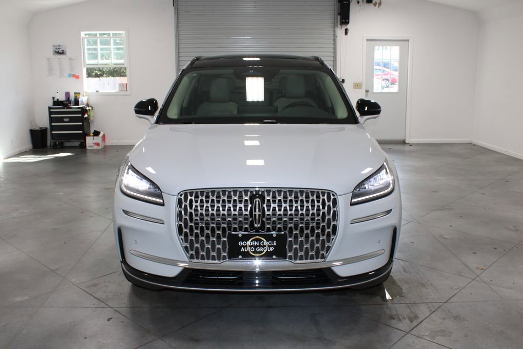 New 2026 Lincoln Corsair Premiere image 2