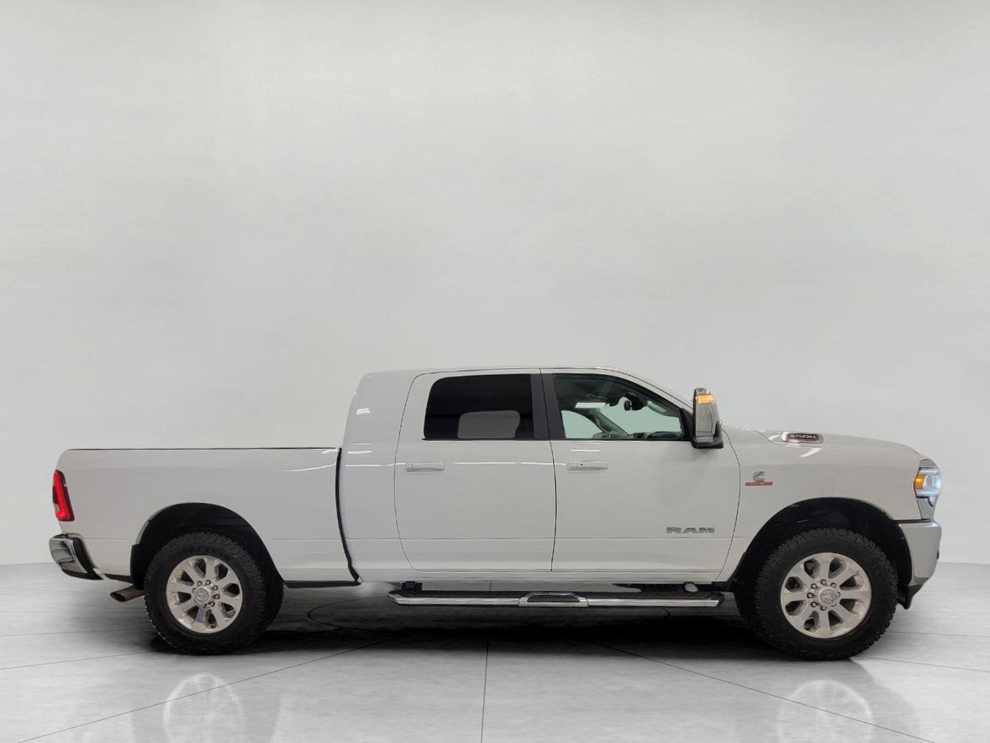 Used 2023 RAM 2500 Laramie AWD/4WD image 12