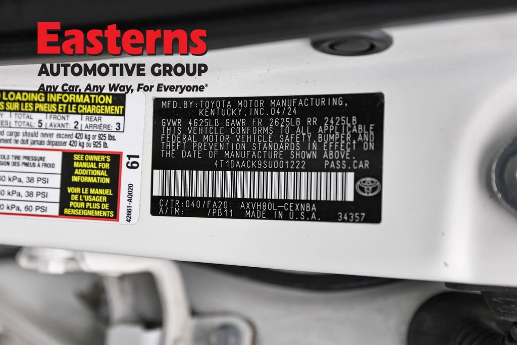 Used 2025 Toyota Camry LE FWD image 34