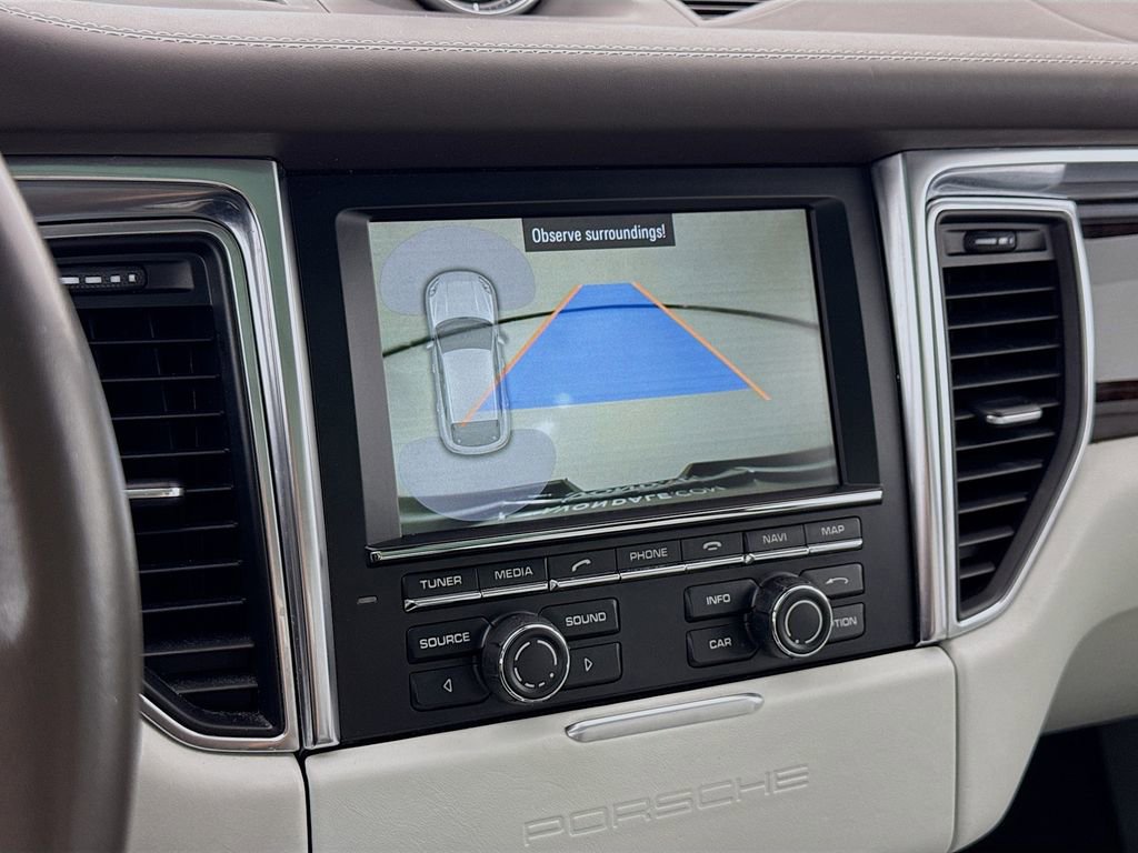 Certified 2016 Porsche Macan Turbo image 20