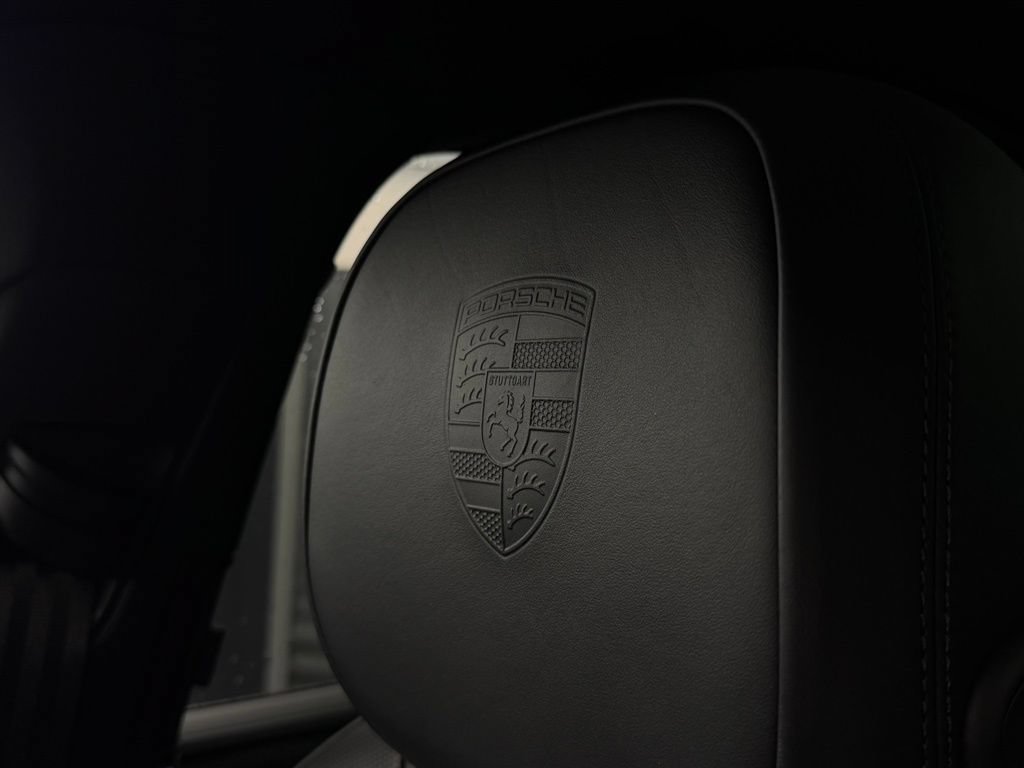 Used 2025 Porsche Cayenne S AWD/4WD image 35