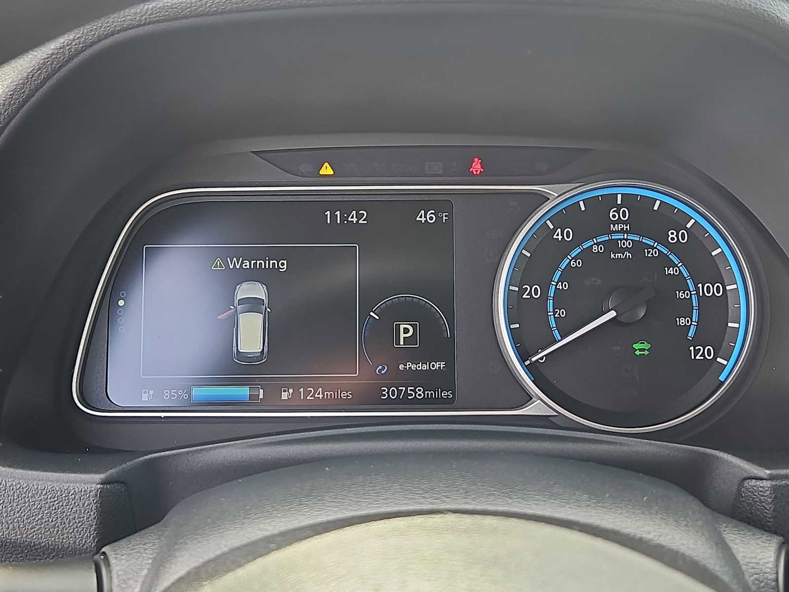 Used 2022 Nissan Leaf S image 26