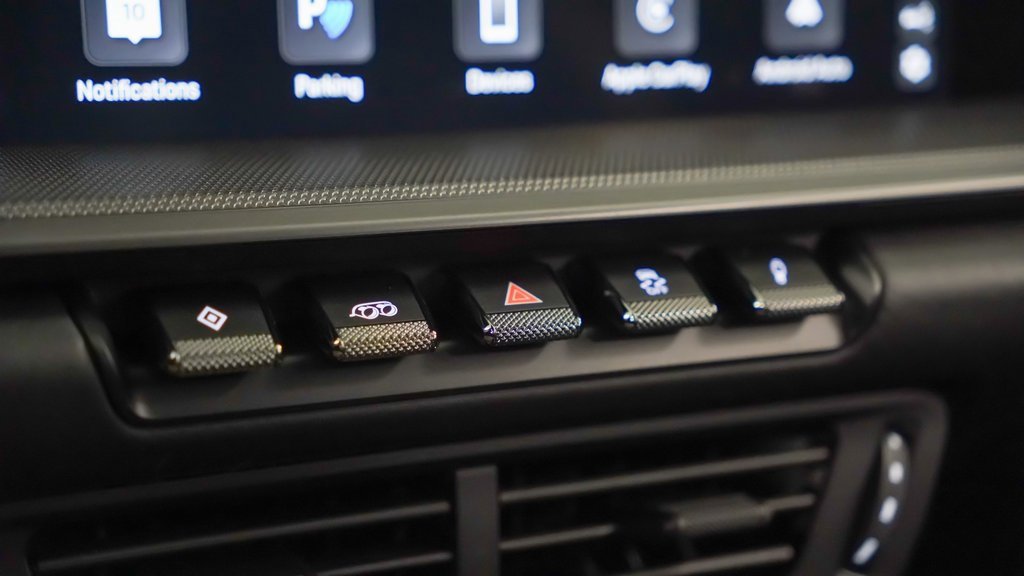 Certified 2025 Porsche 911 Carrera image 29