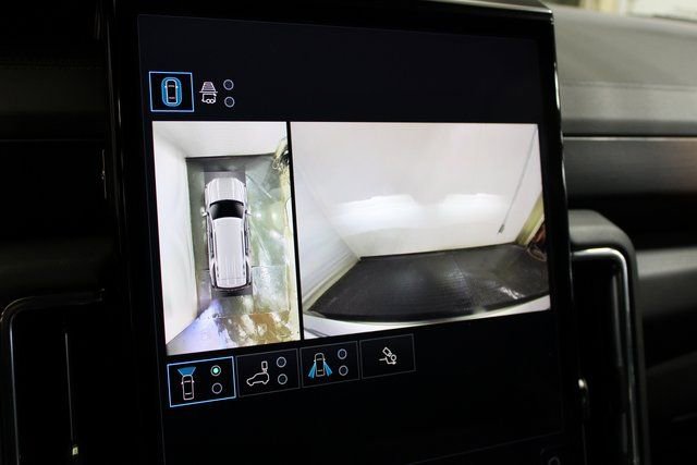 Used 2025 GMC Yukon Denali w/ Advanced Technology Package image 22