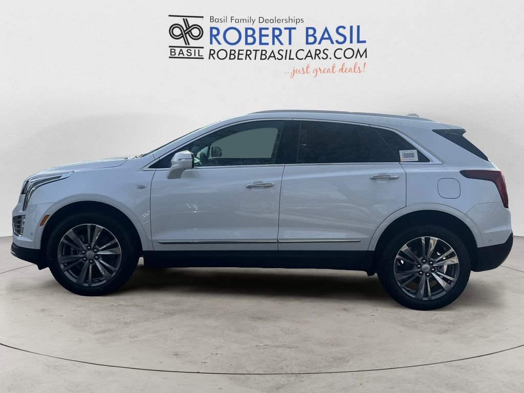 New 2026 Cadillac XT5 Premium Luxury image 2