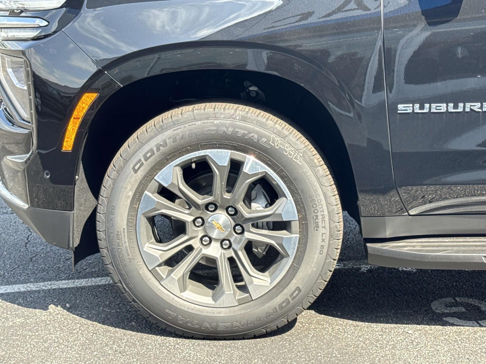 New 2026 Chevrolet Suburban LT w/ Comfort Package image 26