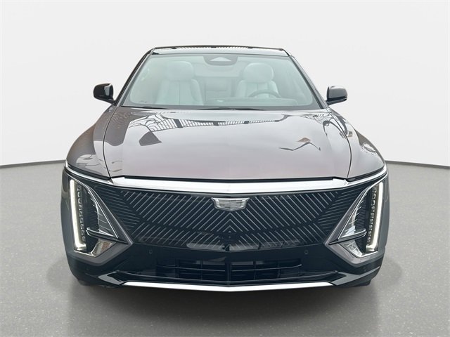 New 2025 Cadillac Lyriq Luxury image 2