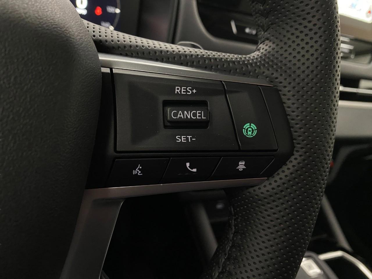 New 2026 Mitsubishi Outlander SE image 17