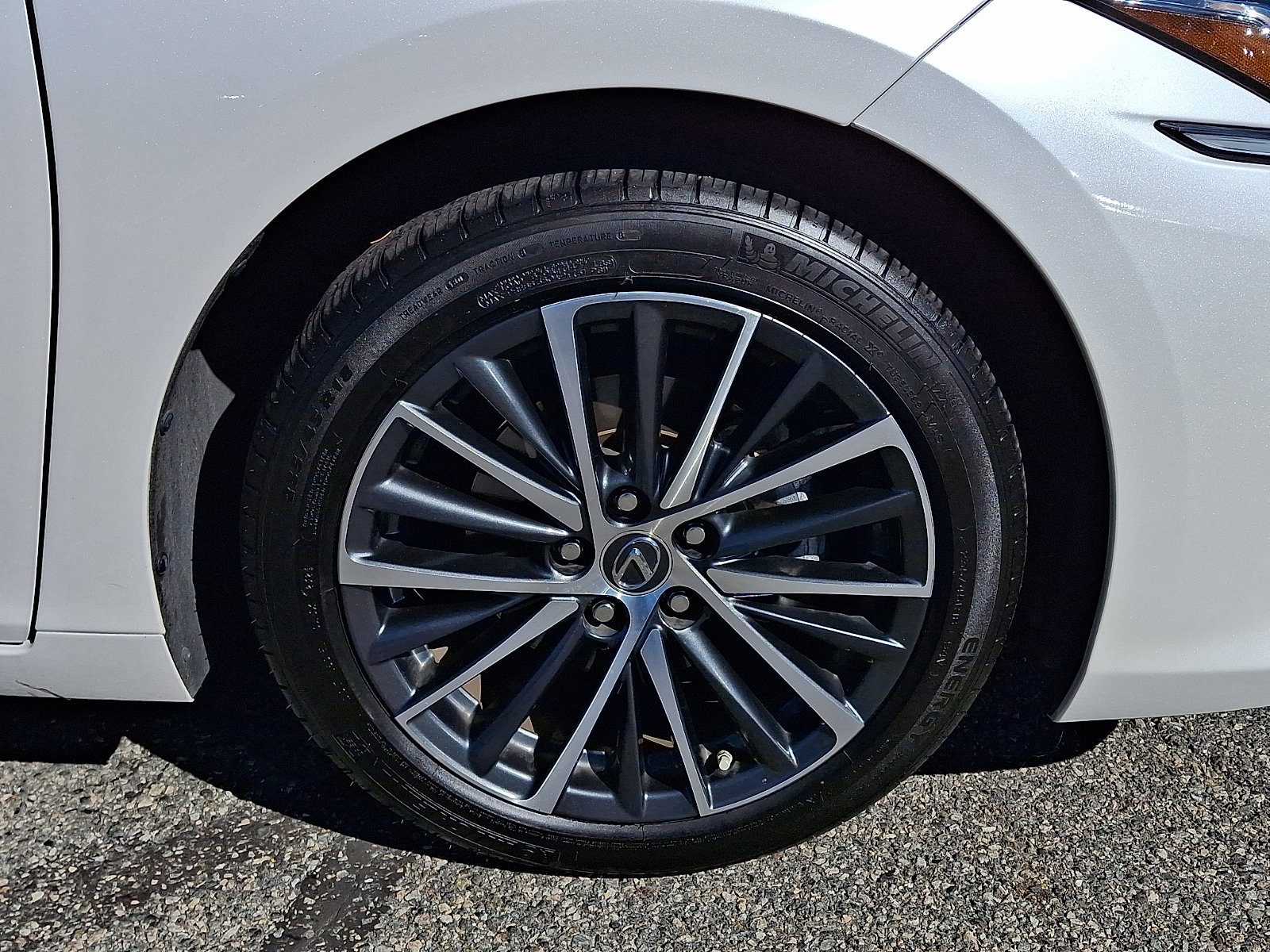 Certified 2023 Lexus ES 350 w/ Premium Package FWD image 9