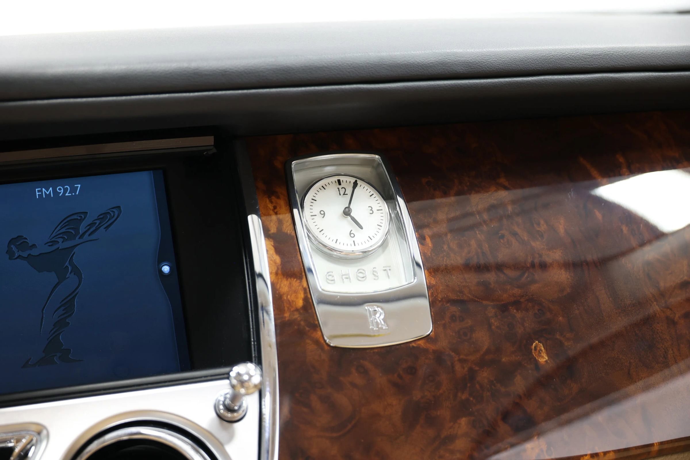 Used 2010 Rolls-Royce Ghost RWD image 38