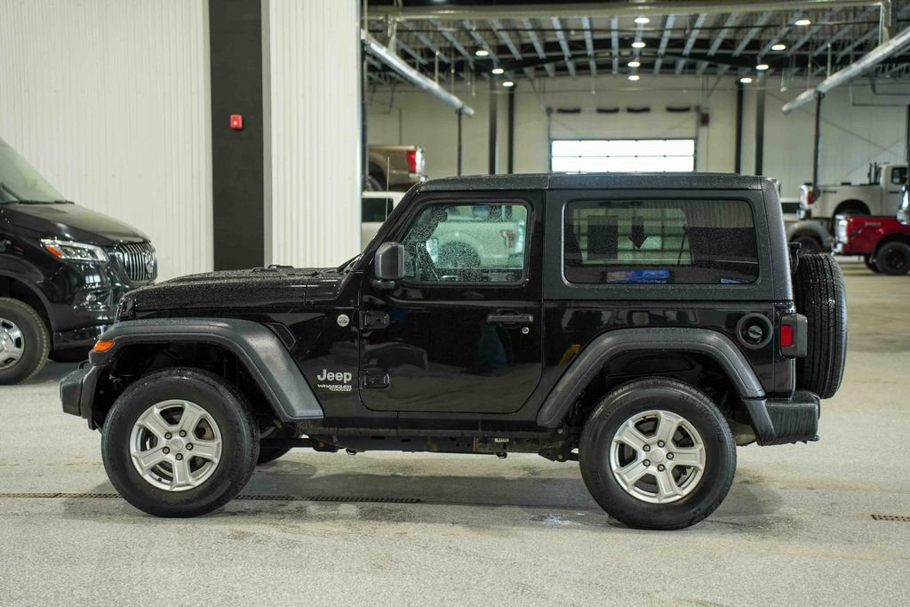 Used 2020 Jeep Wrangler Sport AWD/4WD image 8