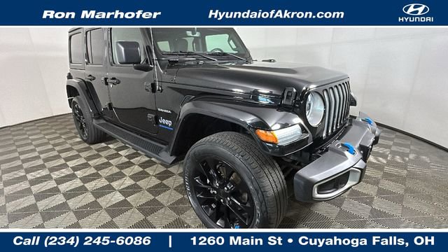 Used 2023 Jeep Wrangler Unlimited Sahara w/ Cold Weather Group AWD/4WD image 1