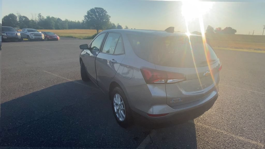 Certified 2023 Chevrolet Equinox LS w/ Driver Confidence II Package AWD/4WD image 7