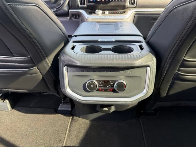 Used 2025 Ford Expedition Platinum w/ Stealth Performance Package AWD/4WD image 39