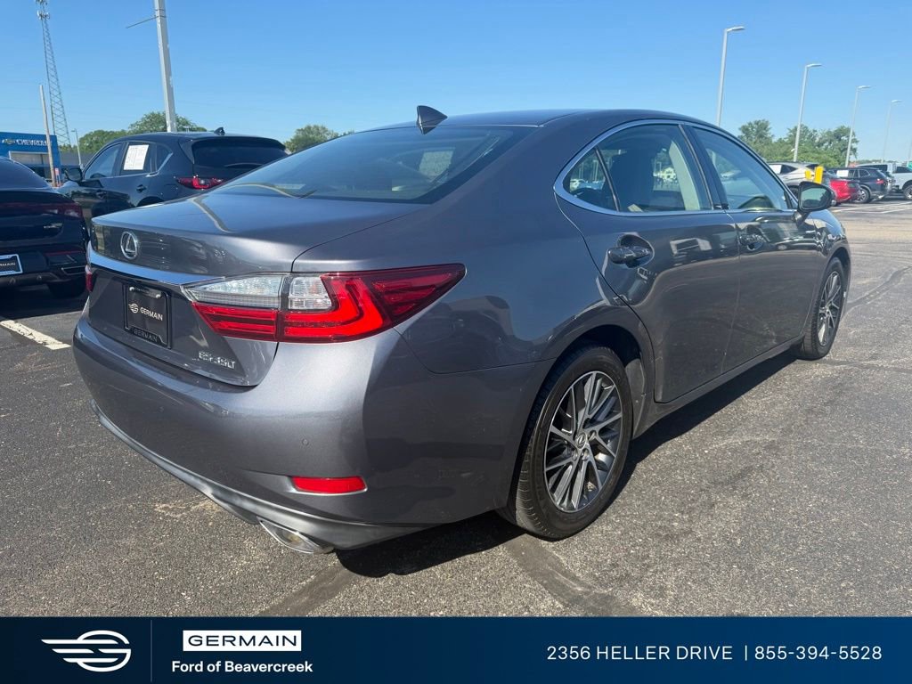 Used 2016 Lexus ES 350 w/ Luxury Package w/Wood Trim FWD image 9