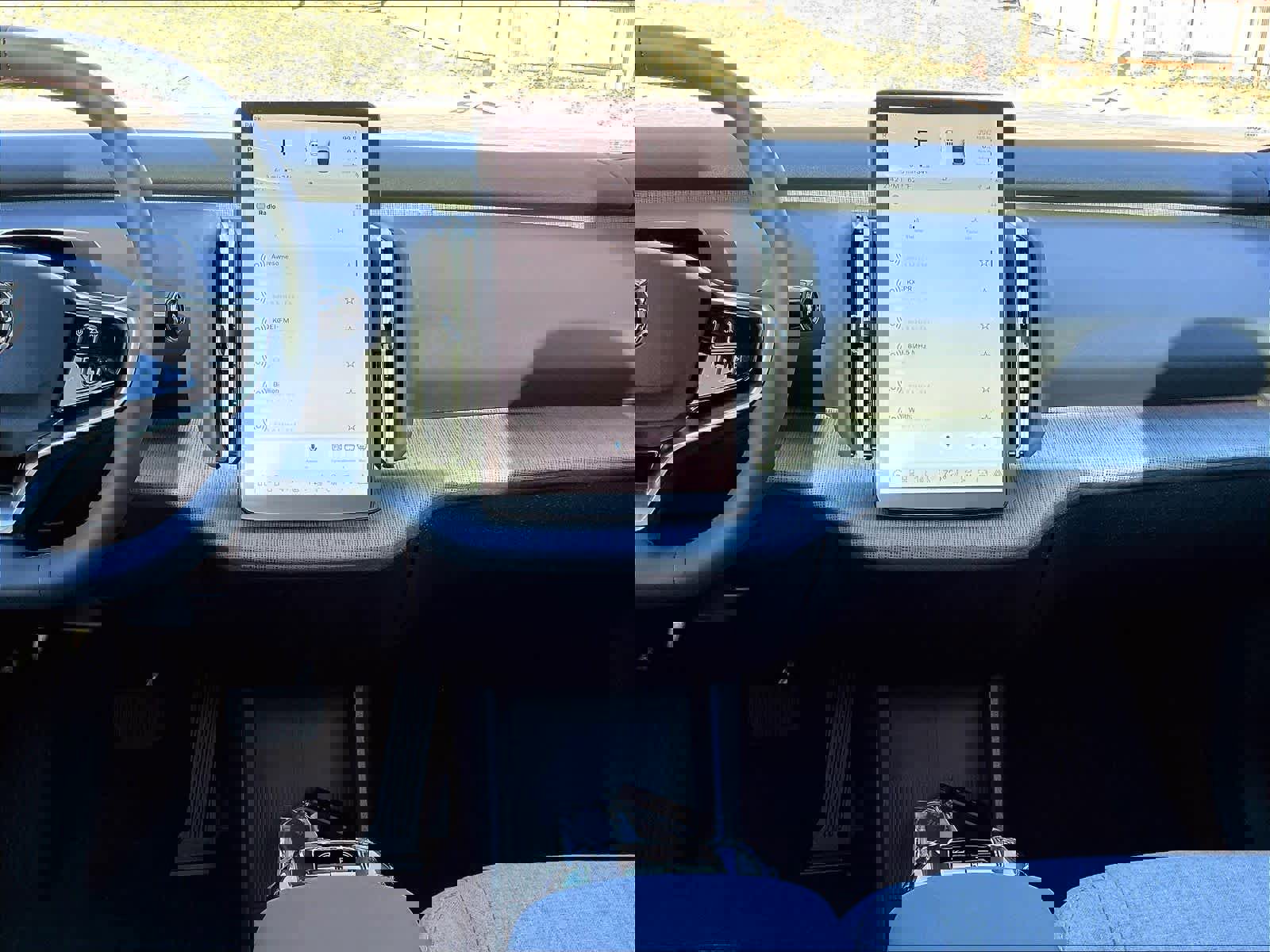 New 2026 Volvo EX30 Ultra w/ Climate Package image 9