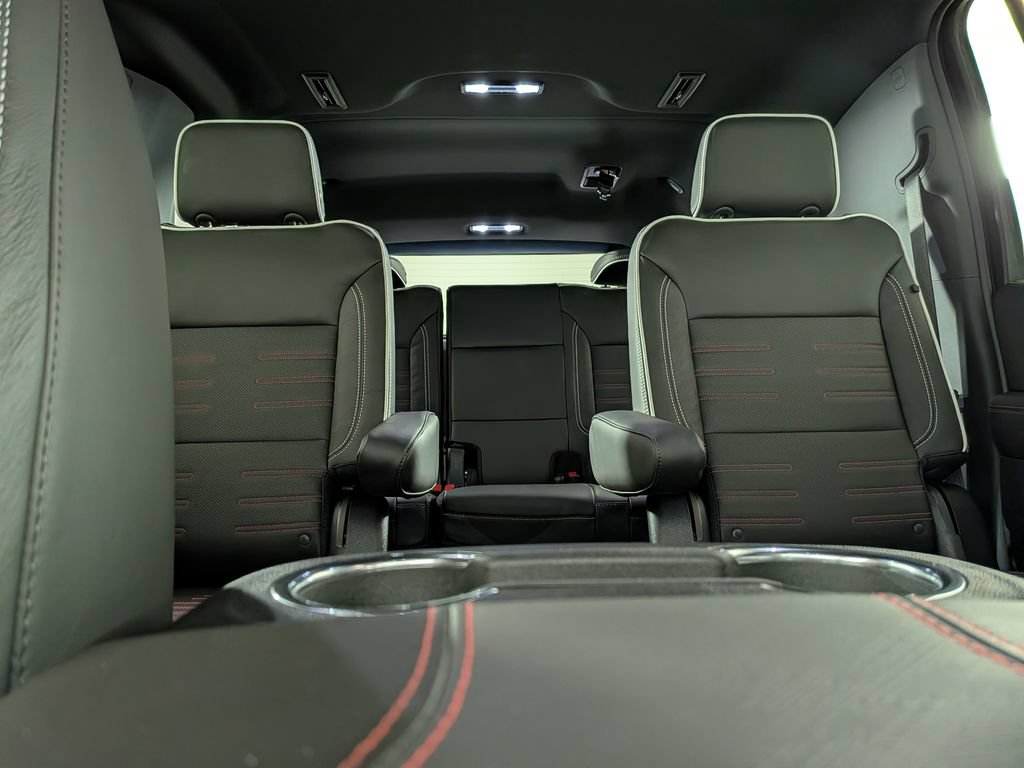 New 2026 GMC Yukon XL AT4 Ultimate w/ LPO, Floor Liner Package AWD/4WD image 33
