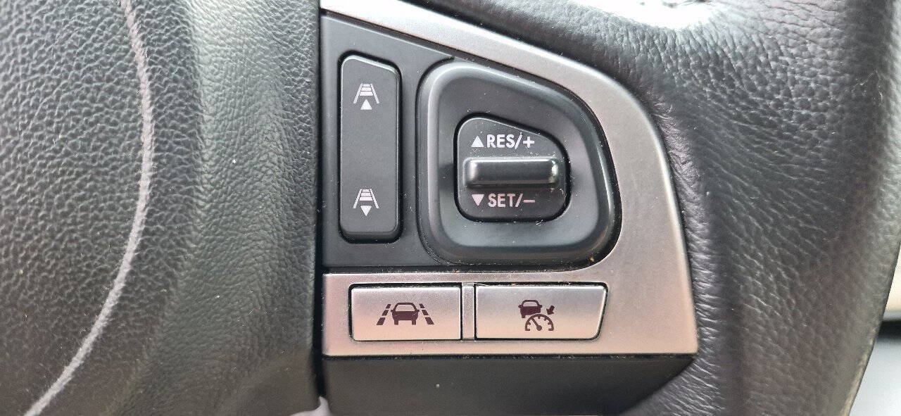 Used 2017 Subaru Outback 2.5i Limited AWD/4WD image 18