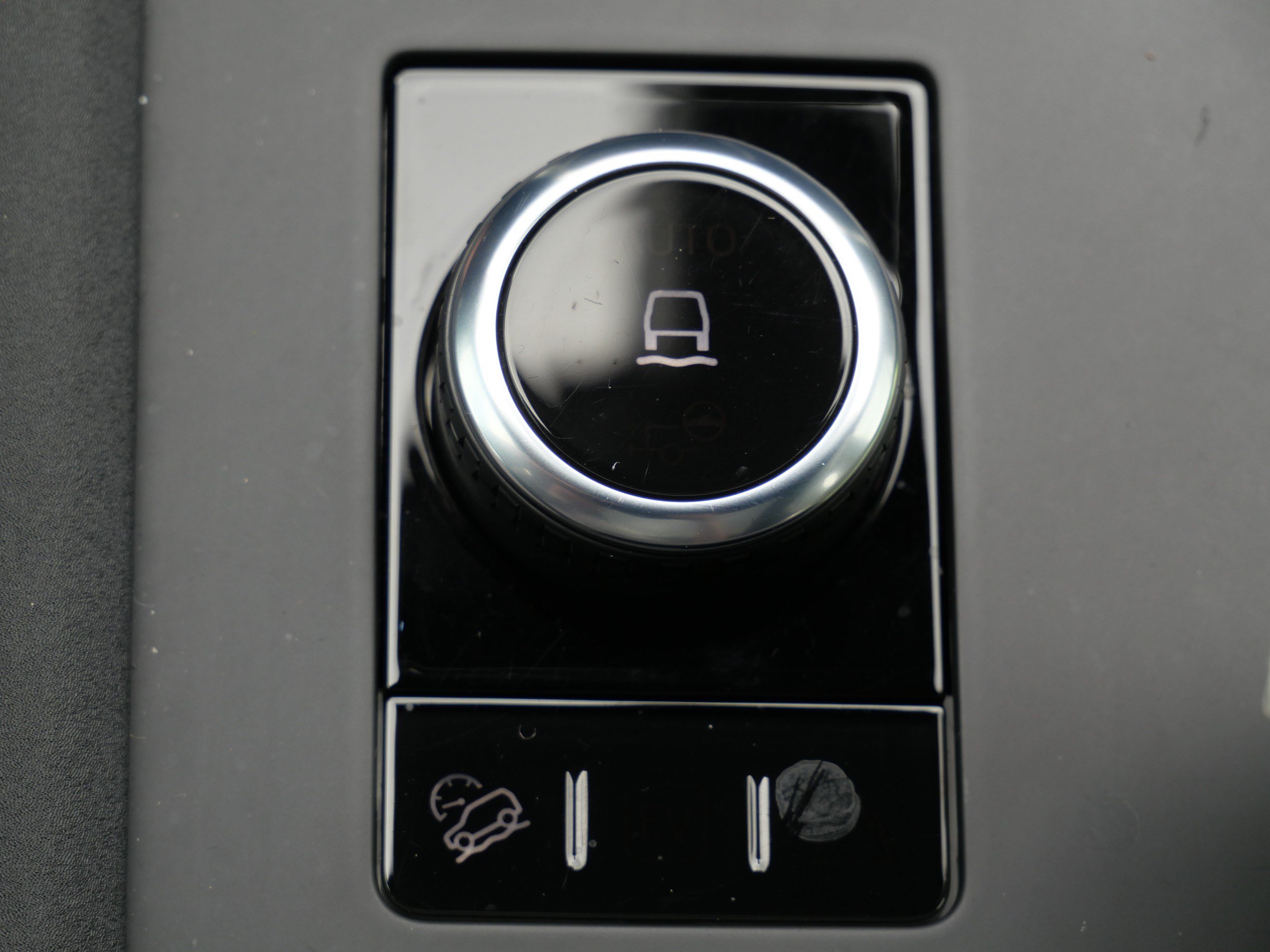 Used 2023 Land Rover Discovery S R-Dynamic AWD/4WD image 22