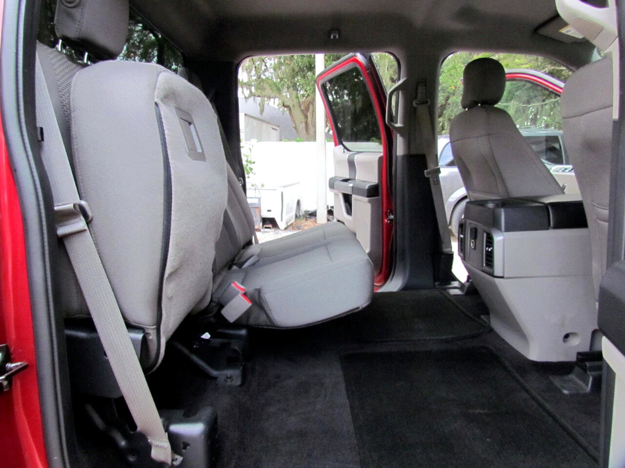 Used 2016 Ford F150 XLT w/ Trailer Tow Package image 25