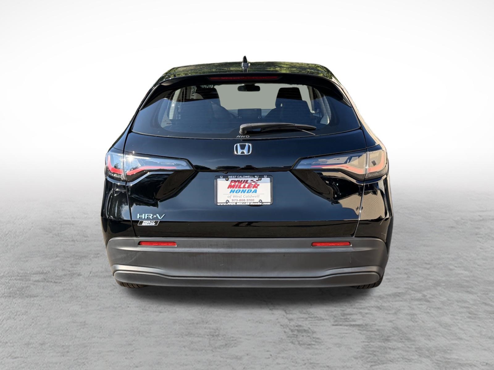 Used 2023 Honda HR-V LX image 5