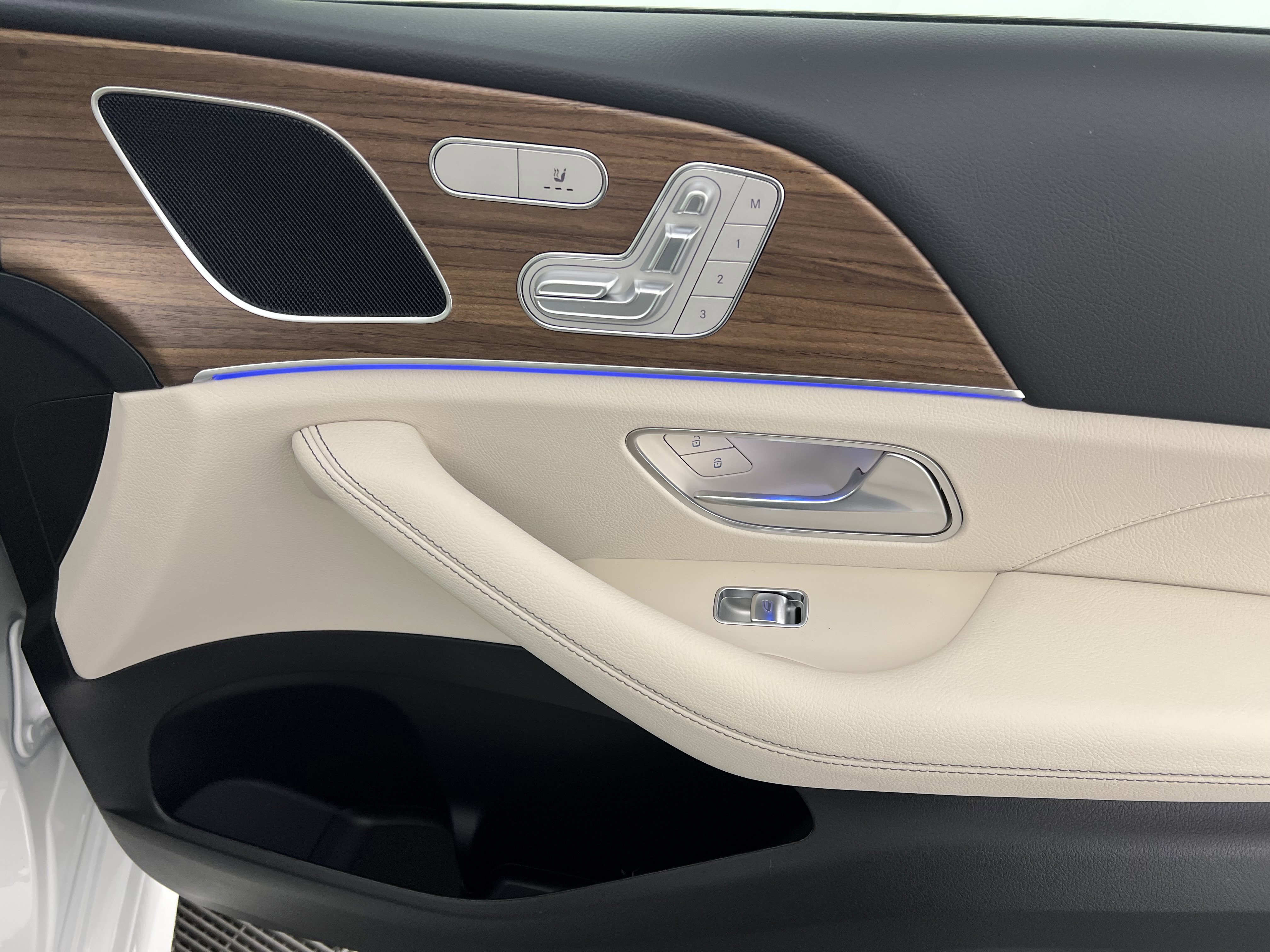 Used 2026 Mercedes-Benz GLE 450 4MATIC image 25