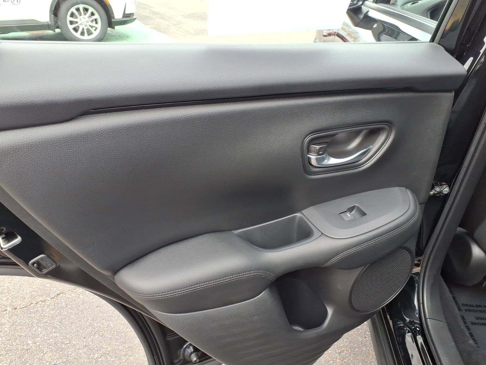 Used 2024 Honda HR-V LX image 7