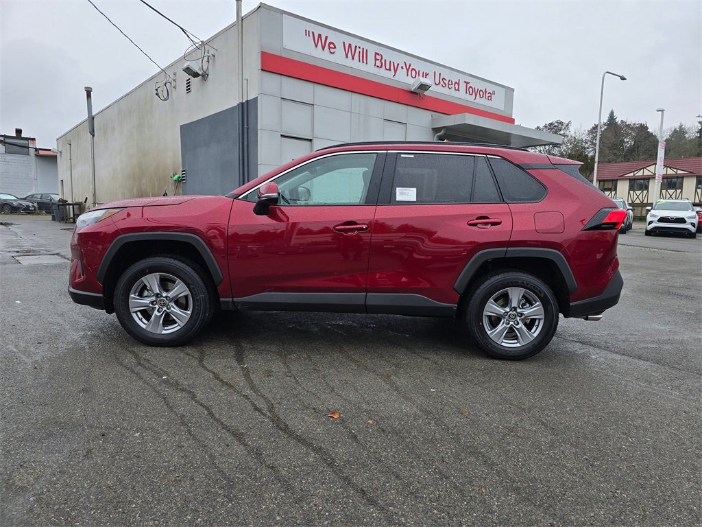 New 2025 Toyota RAV4 XLE image 4