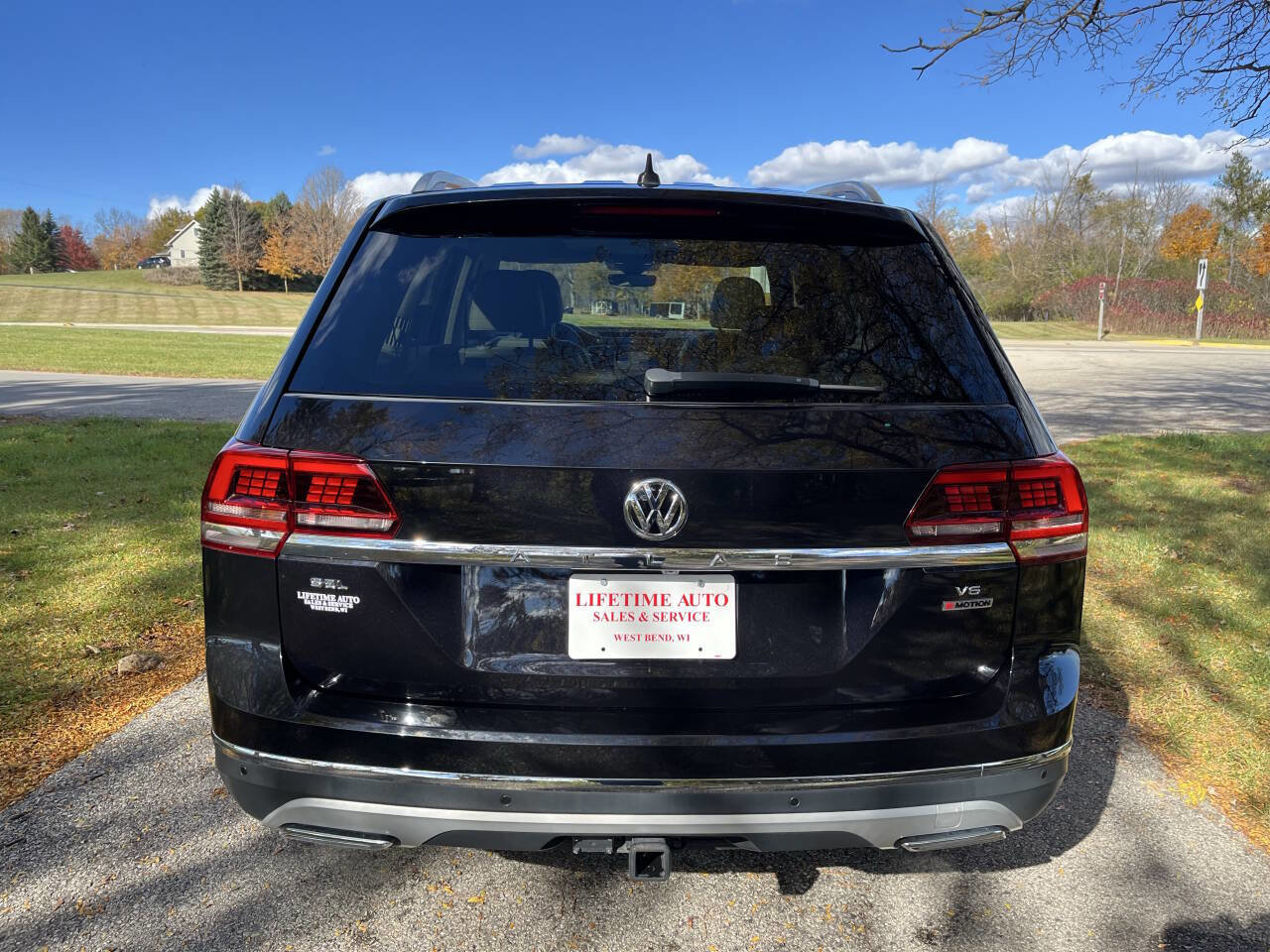 Used 2019 Volkswagen Atlas SEL Premium image 4