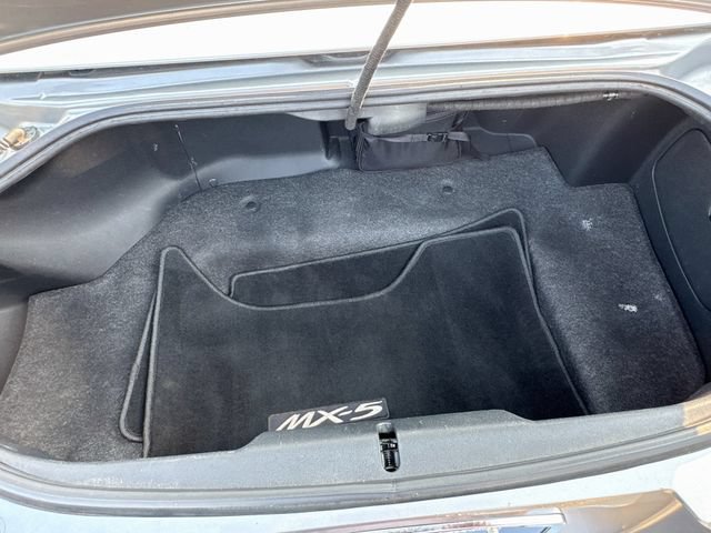 Used 2012 MAZDA MX-5 Miata Grand Touring w/ Premium Pkg RWD image 20