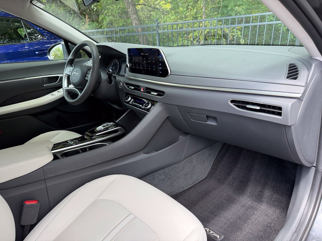 Certified 2023 Hyundai Sonata SEL w/ Preferred Accessory Package FWD image 40
