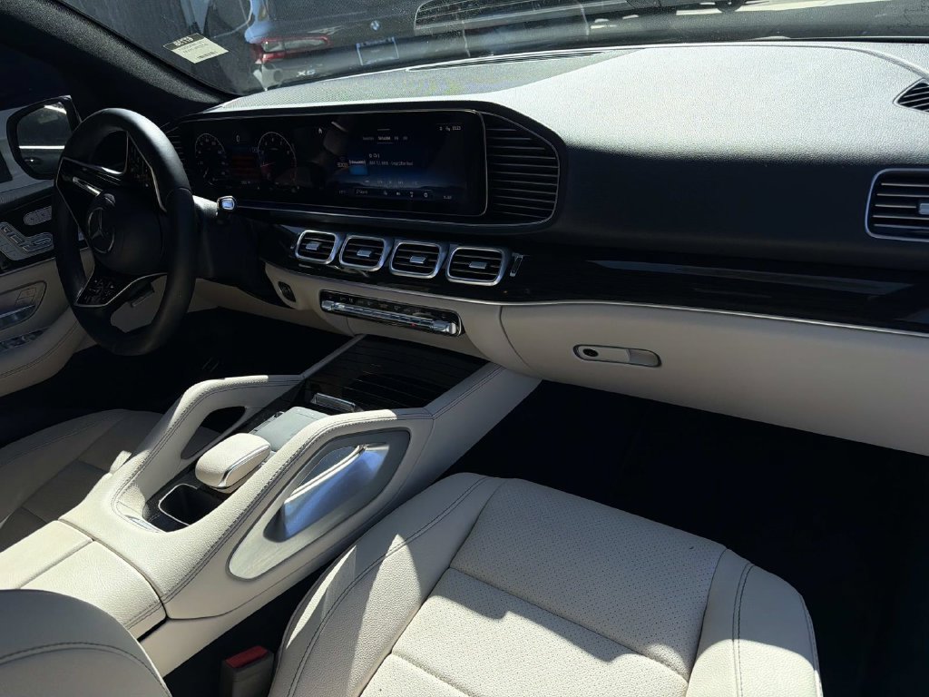Used 2025 Mercedes-Benz GLE 350 4MATIC image 13