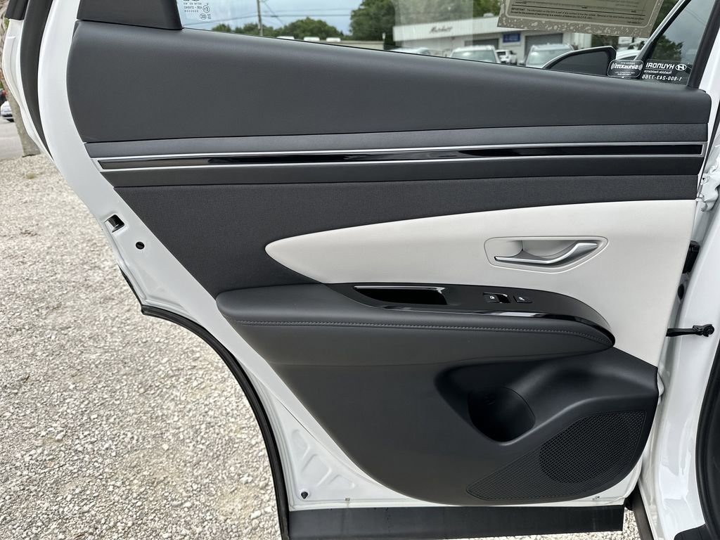 Used 2024 Hyundai Tucson Limited image 29