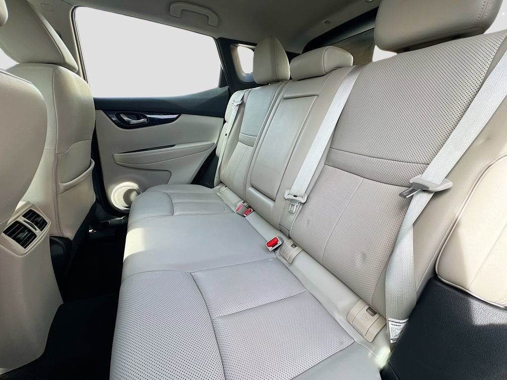 Used 2022 Nissan Rogue Sport SL image 21