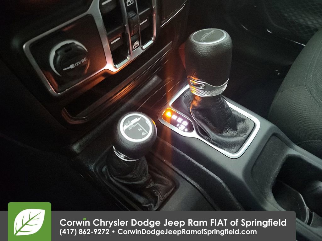 Certified 2021 Jeep Gladiator Willys image 28