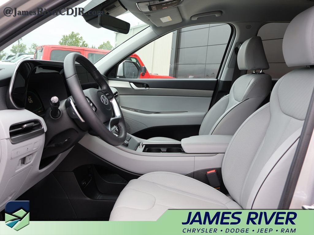 Used 2025 Hyundai Palisade SEL FWD image 24