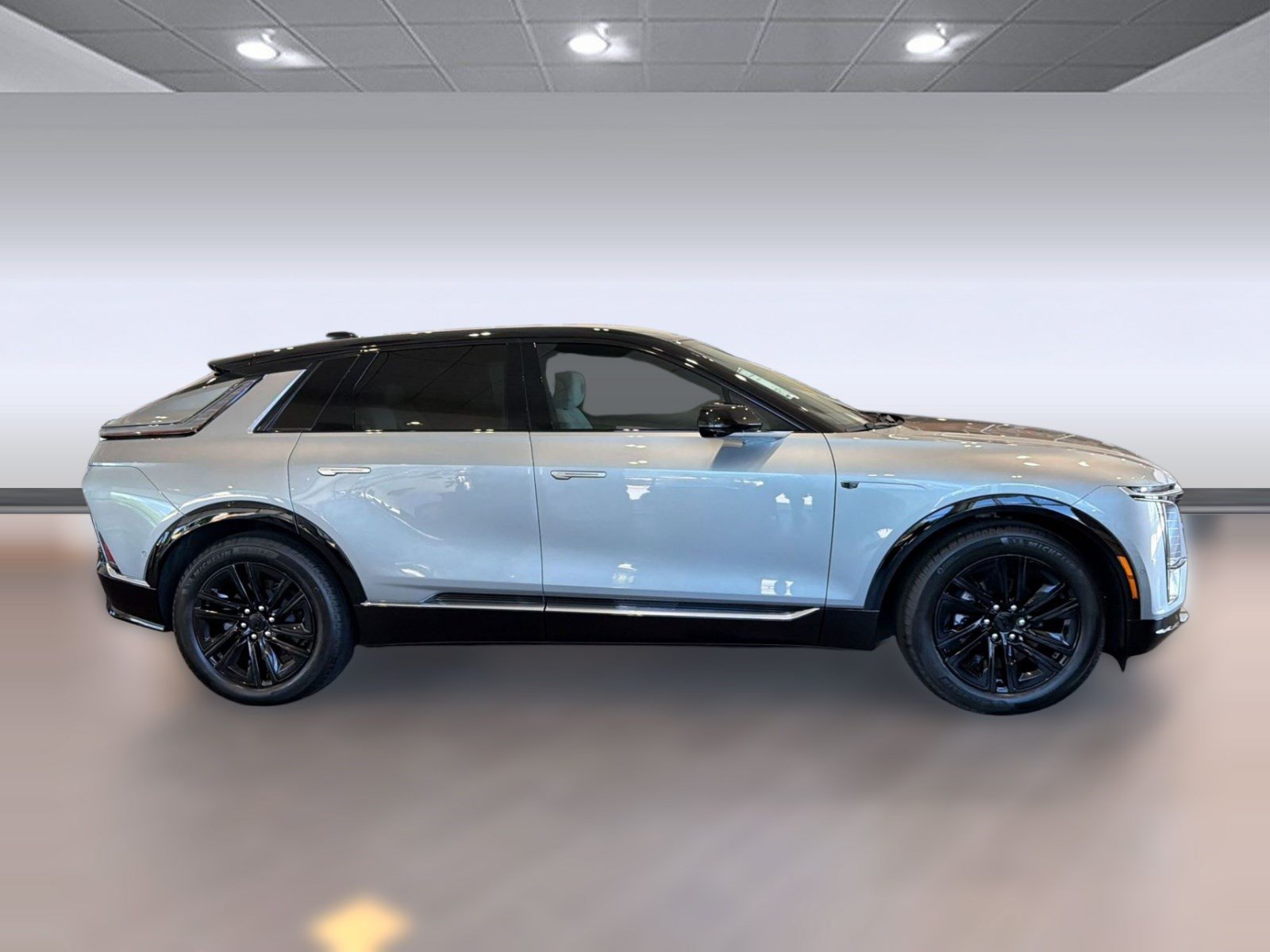 New 2025 Cadillac Lyriq Luxury RWD image 7