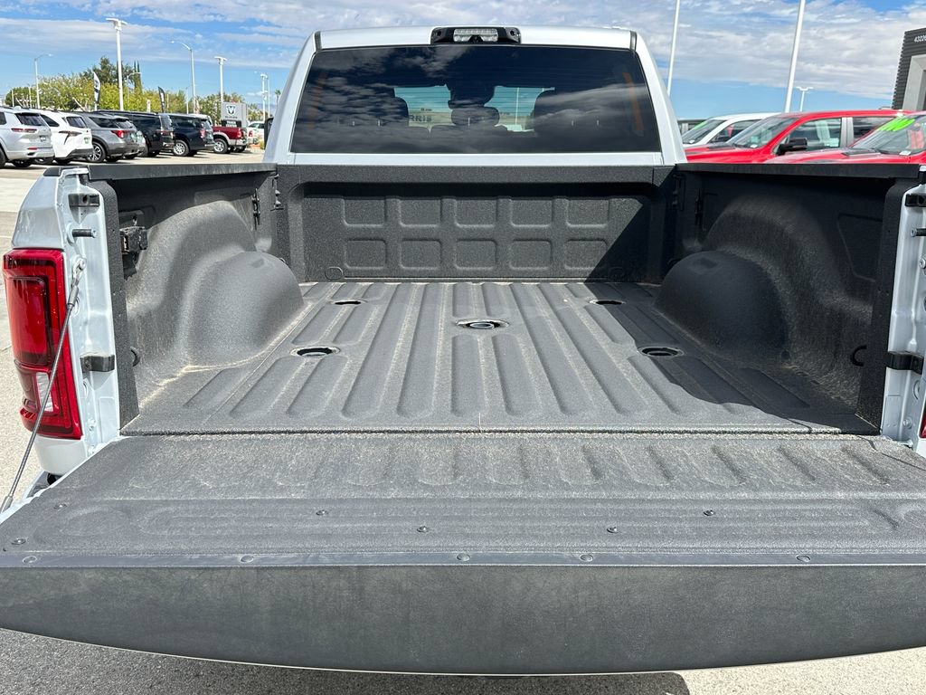 New 2026 RAM 2500 Big Horn AWD/4WD image 17
