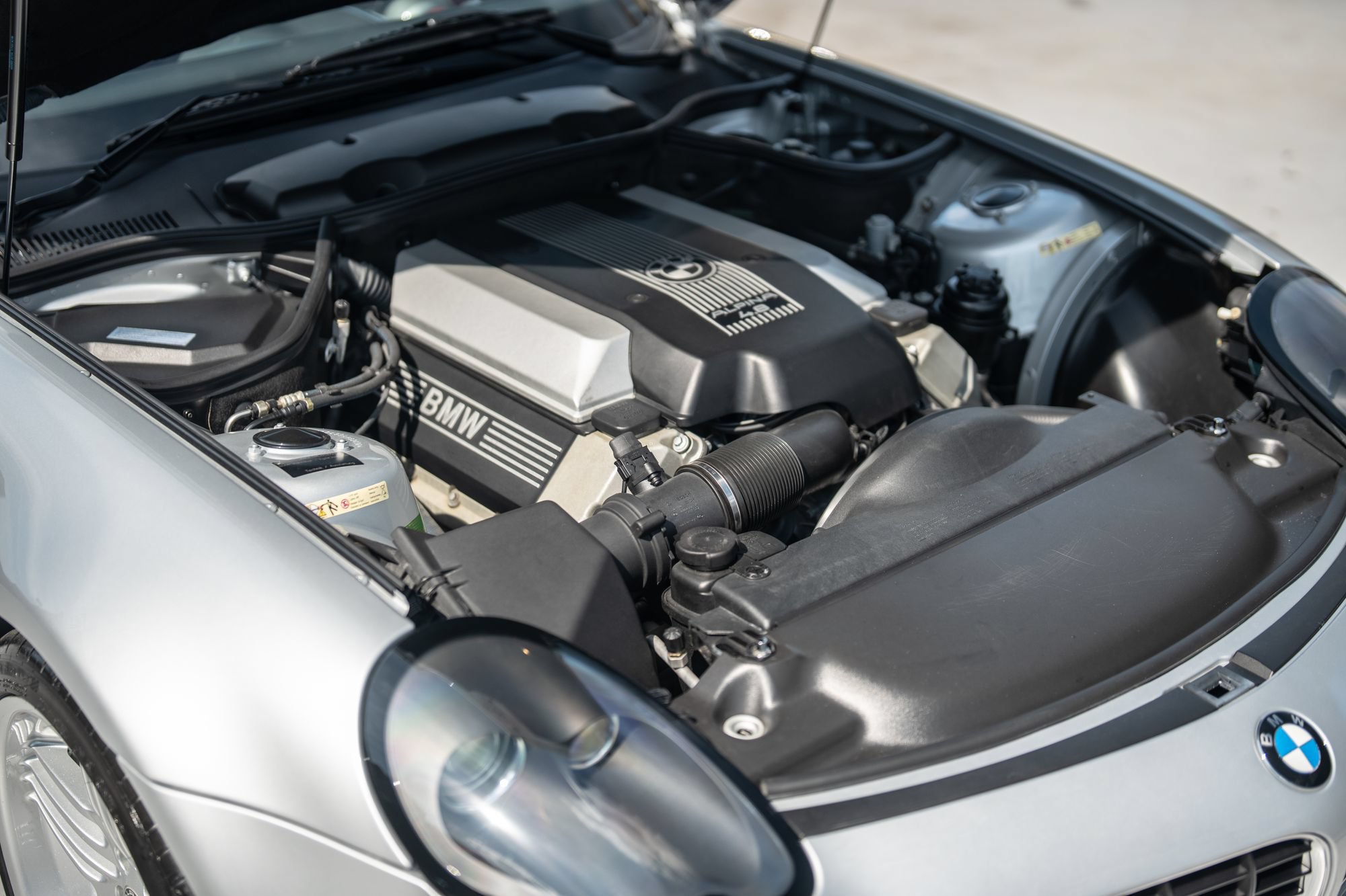 Used 2003 BMW Z8 RWD image 48